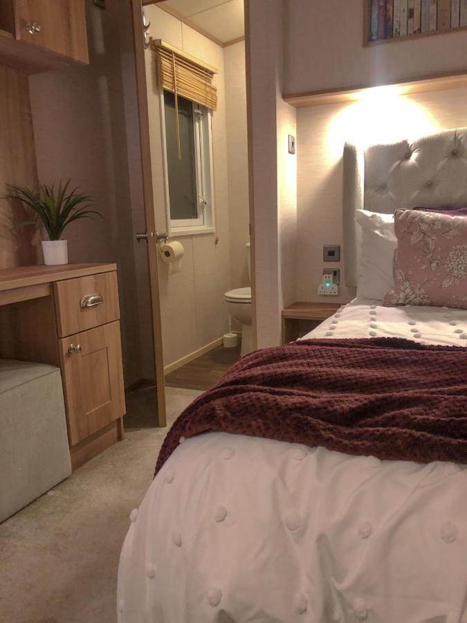 Norfolk Caravan Staycation Pet Friendly Belton with Browston Extérieur photo