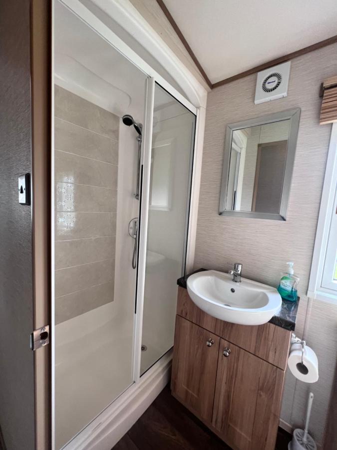 Norfolk Caravan Staycation Pet Friendly Belton with Browston Extérieur photo