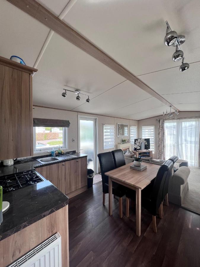 Norfolk Caravan Staycation Pet Friendly Belton with Browston Extérieur photo