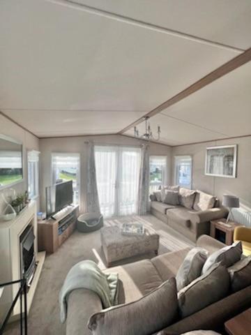 Norfolk Caravan Staycation Pet Friendly Belton with Browston Extérieur photo